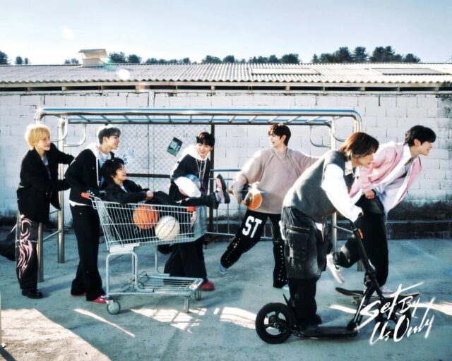 TUNEXX_Set_By_Us_Only_group_concept_photo_1