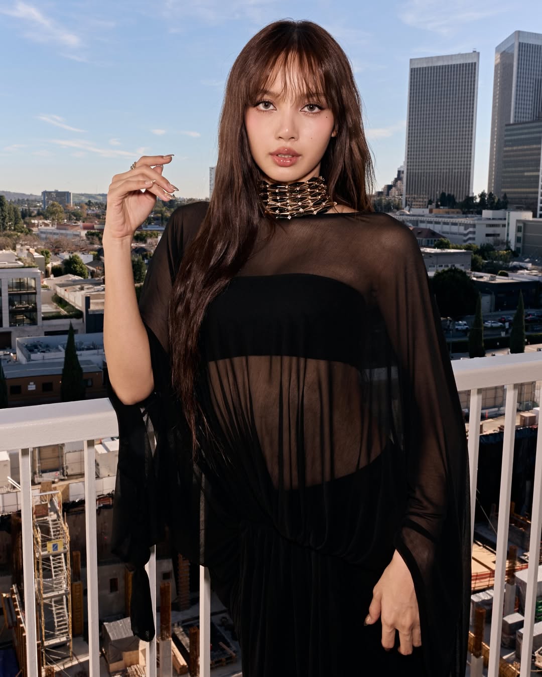 lalalalisa_m_1768281882_3808946957667364744_8012033210_10