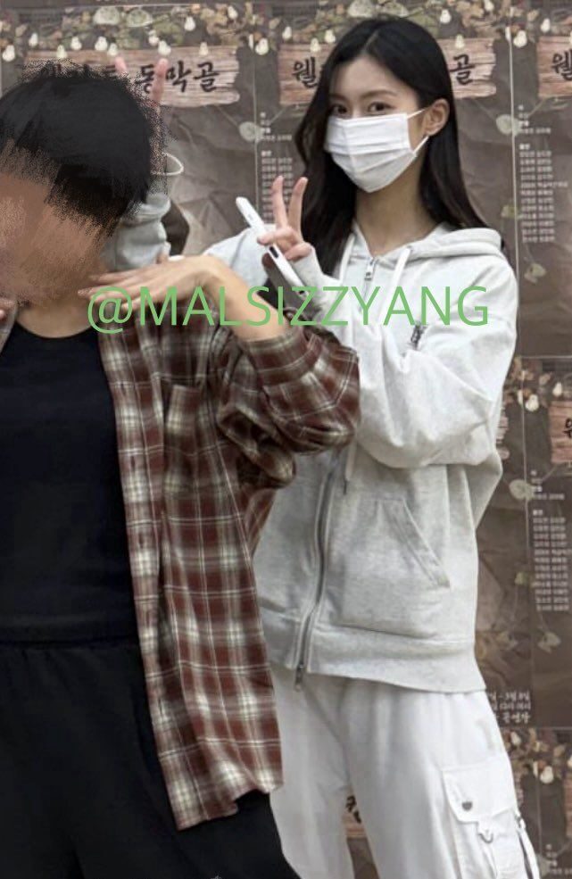 17732376081338746976606144728974