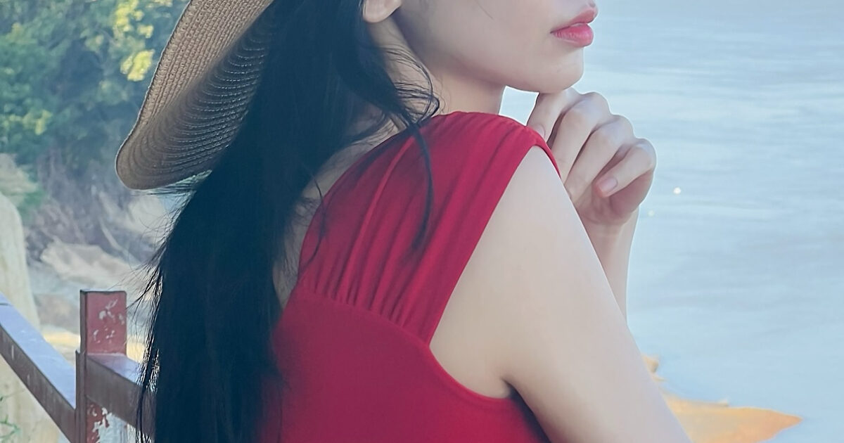 Idol-Turned-Actress Struggles As New Landlord Amid Rumors Surrounding Her Multi-Million Building Purchase