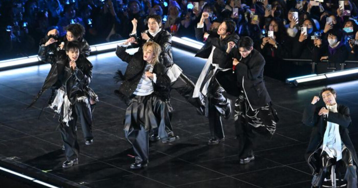 Videographer Exposes The Damages Weddings Experienced Due To BTS’s Gwanghwamun Stage