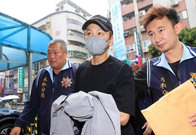 176101712118801_P33436884-640x440