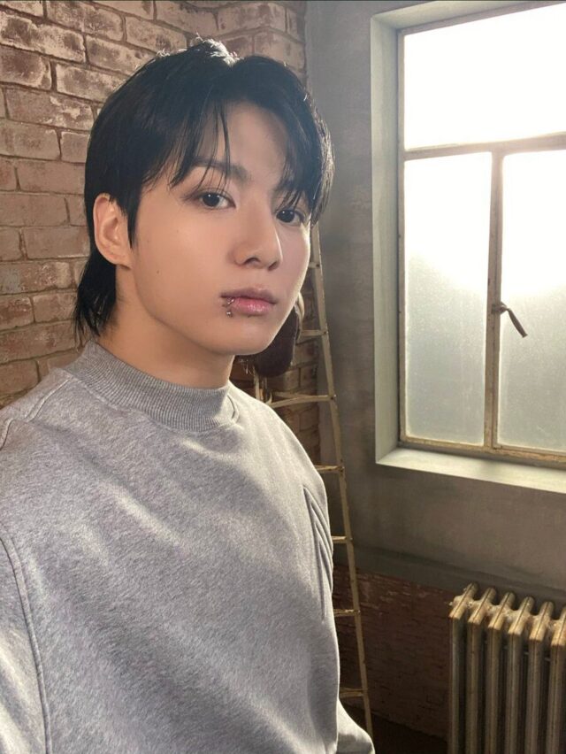 jungkook selfie