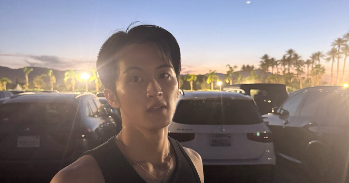 Mark Lee Sends Last Message To Fans Before Service Termination