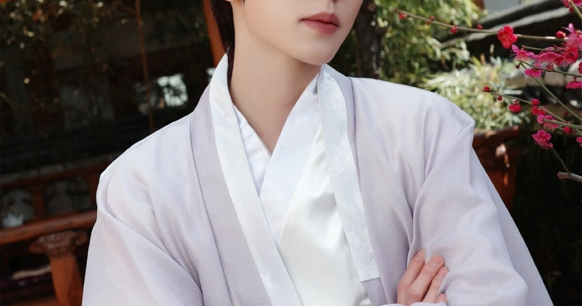 19-Year-Old K-Pop Idol Shocks With Nearly 8000% Return On Stocks Since Age 14
