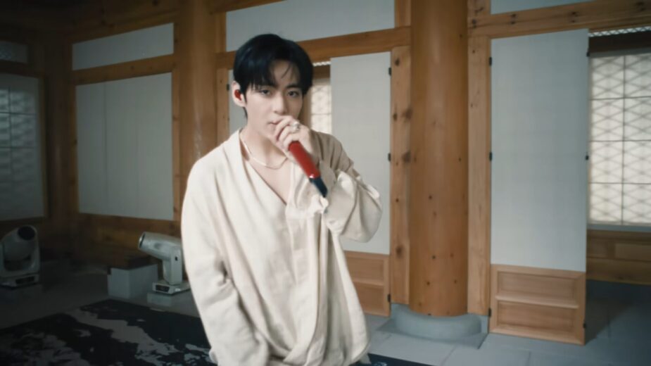 BTS (방탄소년단) 'SWIM' Live Clip I. (Sunhyewon ver.) 2-24 screenshot