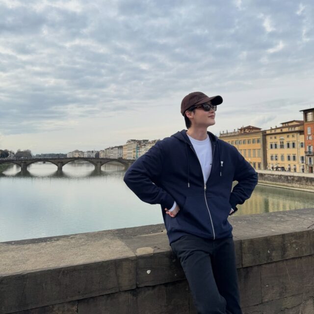 Lee Jong Suk 1