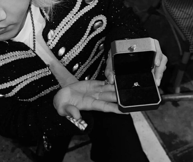 groovyrooms-hwimin-lil-moshpit-gets-engaged-to-his-v0-f2d64ionm60h1