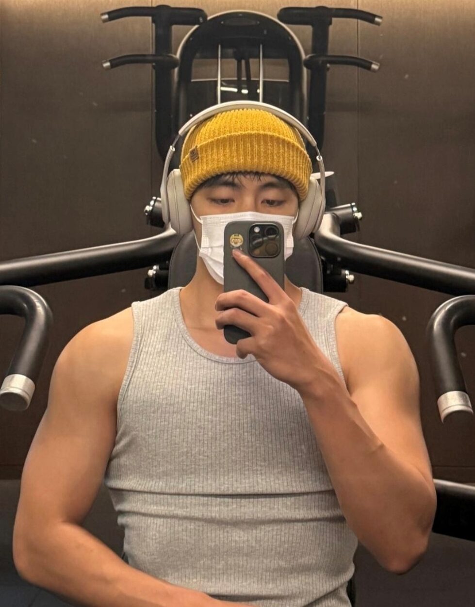 v gym