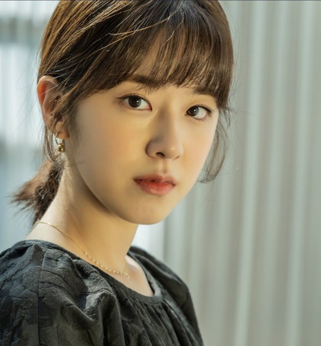 4 K-Drama Actors Who Were Canceled After School Bullying Allegations插图3 HK_XrsXaQAAOeaF