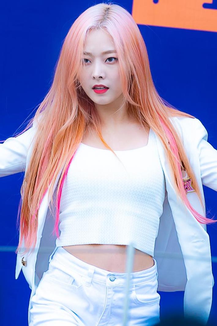 PRISTIN Eunwoo 1