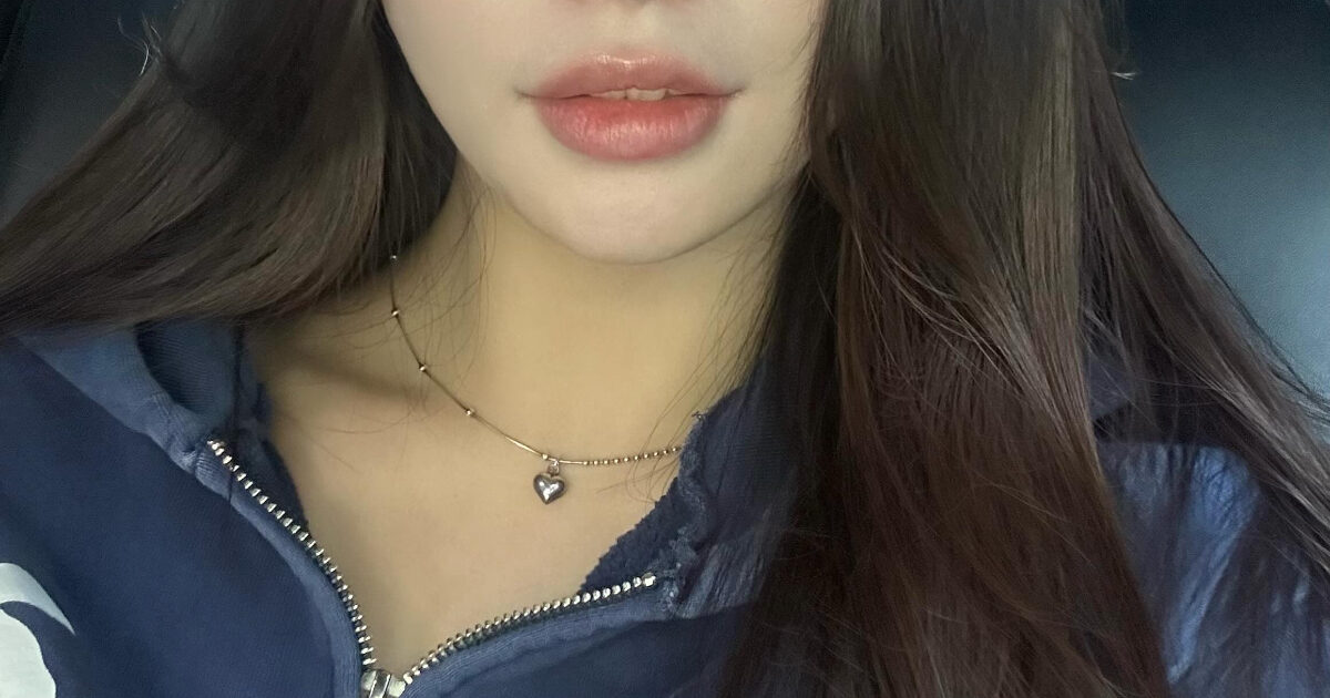 Idol-Turned-Plastic Surgery Clinic Worker Responds To Fans’ Pleas For A Comeback