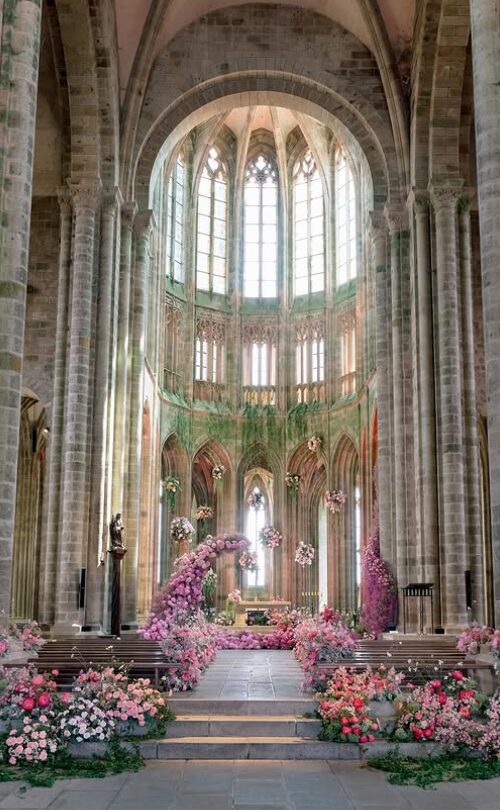 Gallery - Celebrity Couple's Lavish (And Late) Wedding Goes Viral - Koreaboo