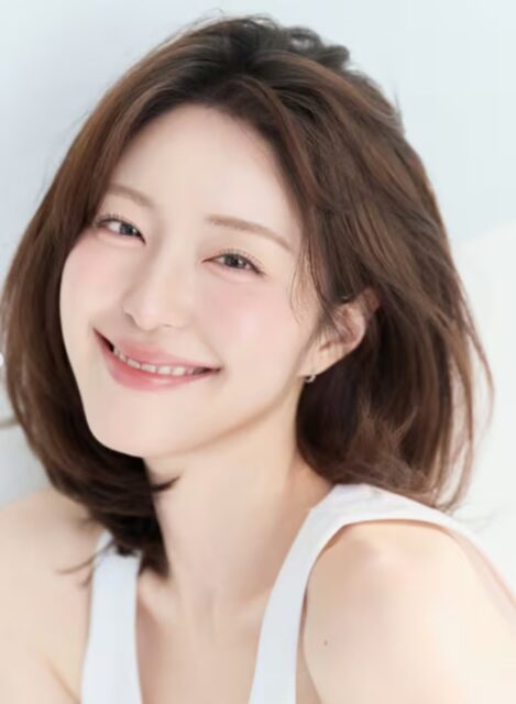 "My Royal Nemesis" Co-Stars Embroiled In Dating Rumors, Actress Shocks With Blunt Response 