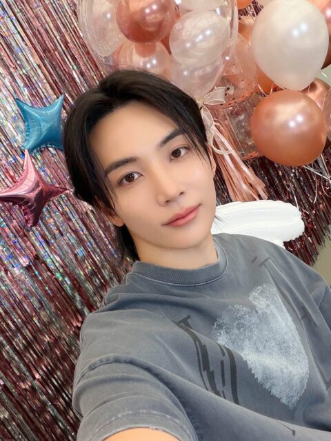 Popular HYBE Idol Exposed For "Lying" About His Job Title