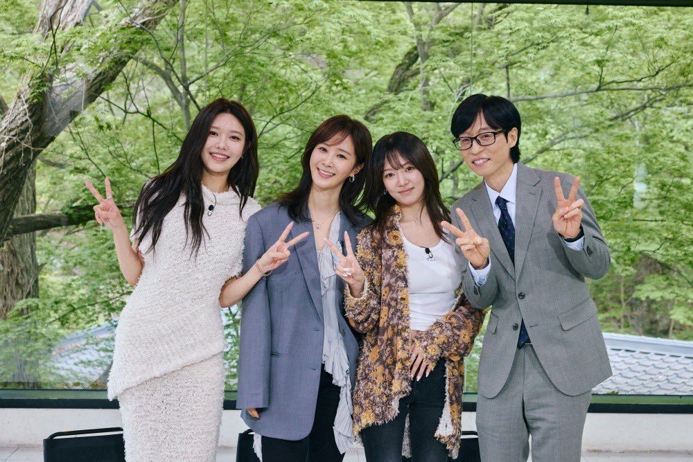 Girls’ Generation’s Hyoyeon Seemingly Hinted At Sooyoung’s Breakup With Jung Kyung Ho Weeks Ago插图4 sooyoun hyoyeon yuri