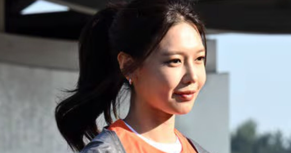 Girls' Generation's Sooyoung Spotted For The First Time Since Shocking Breakup News