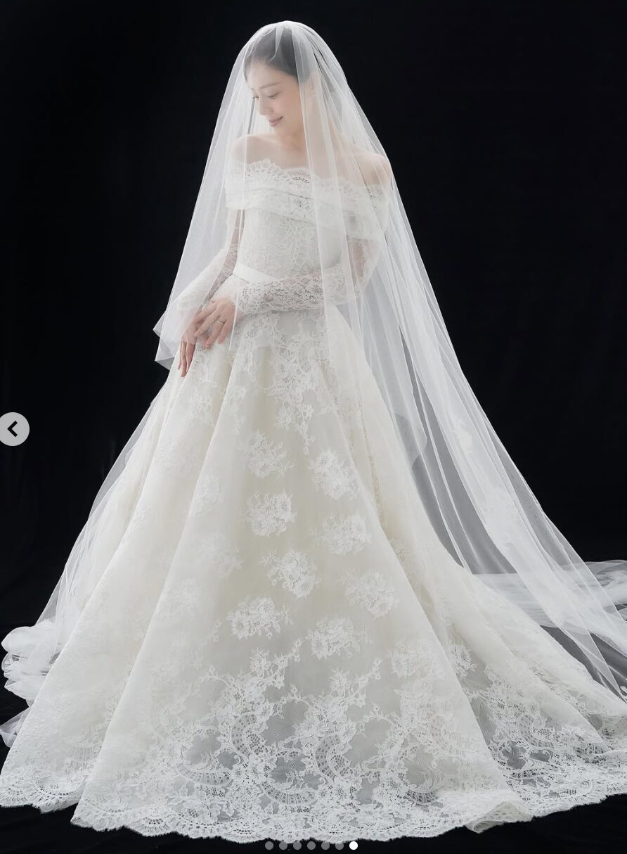 Bride-To-Be Actress Drops More Stunning Photos Before Wedding插图8 스크린샷 2026-06-12 오후 1.54.53