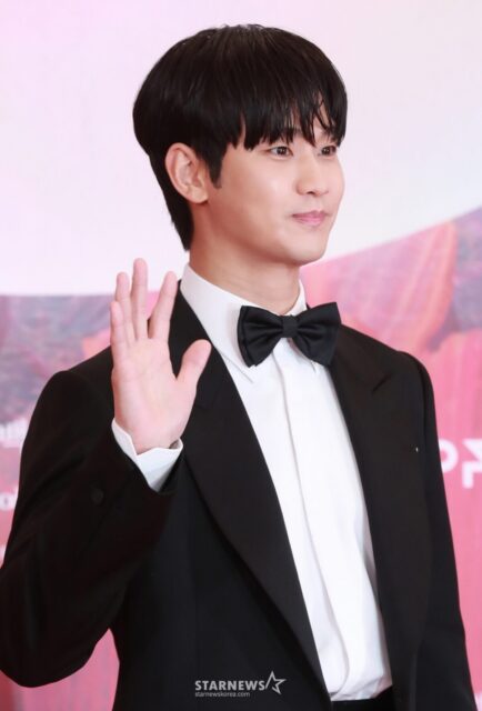 Kim Soo Hyun’s Return Reignites Kim Sae Ron Controversy