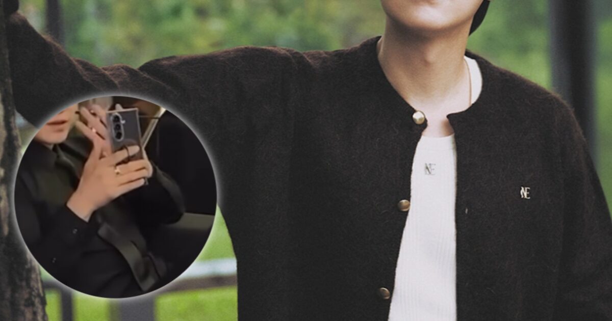 Top Male K-Pop Idol Embroiled In Dating Rumors After Accusations Of FaceTiming Girlfriend