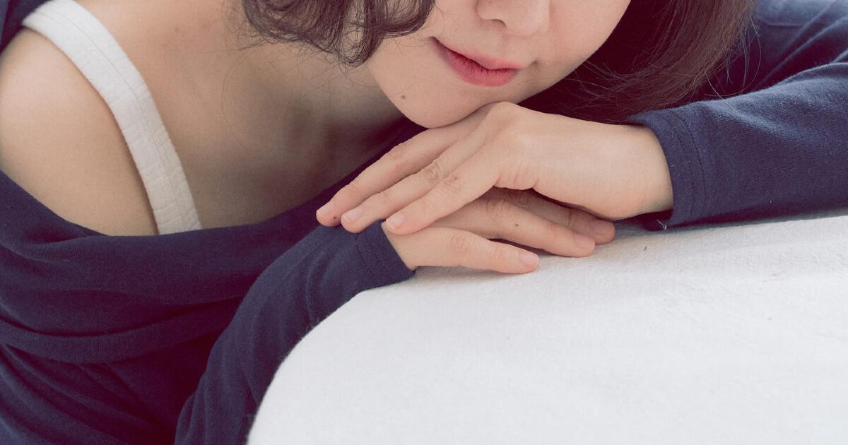Controversial Actress Gets Honest About Reading All Malicious Comments