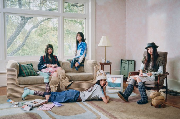 Heartbreaking Detail Of NewJeans' New Four Member Photos Incites Sadness