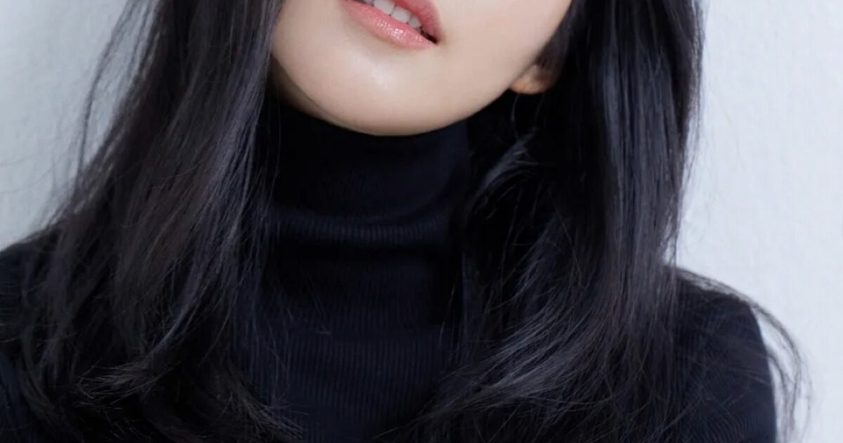Top Korean Actress Being Unfiltered Sparks Heated Debate
