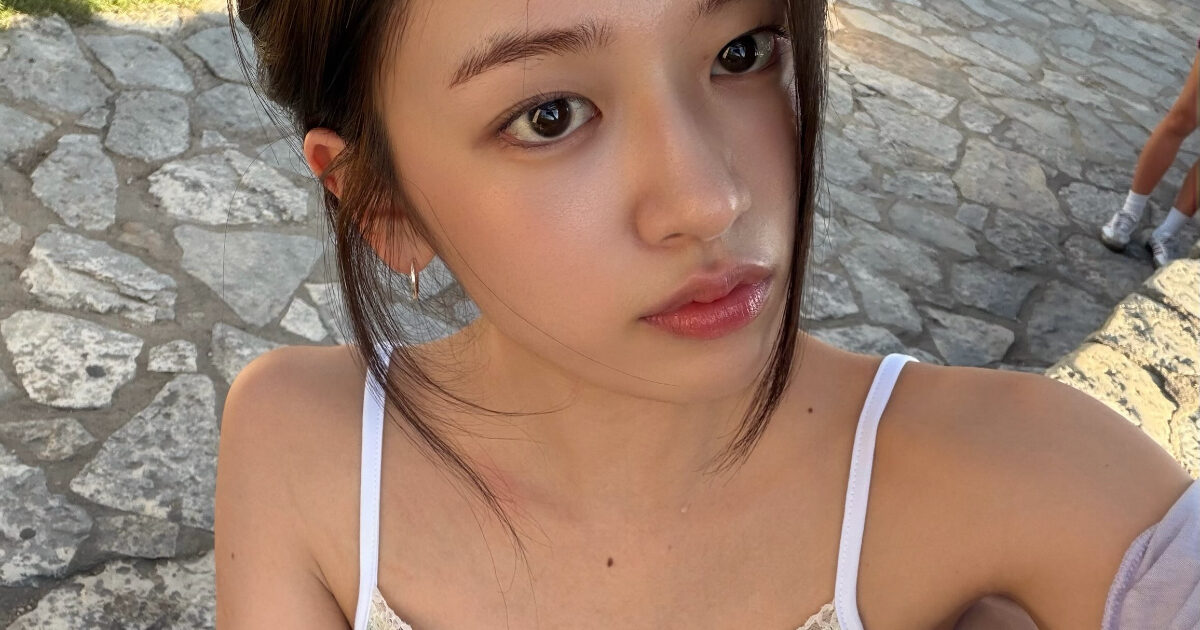 IVE's Ahn Yujin Turns The US Upside Down With Her Beauty