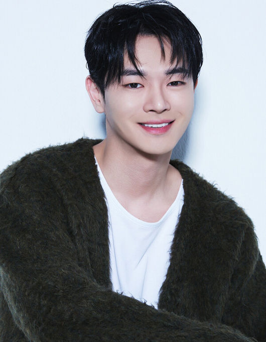 Jang Dong Ju 1