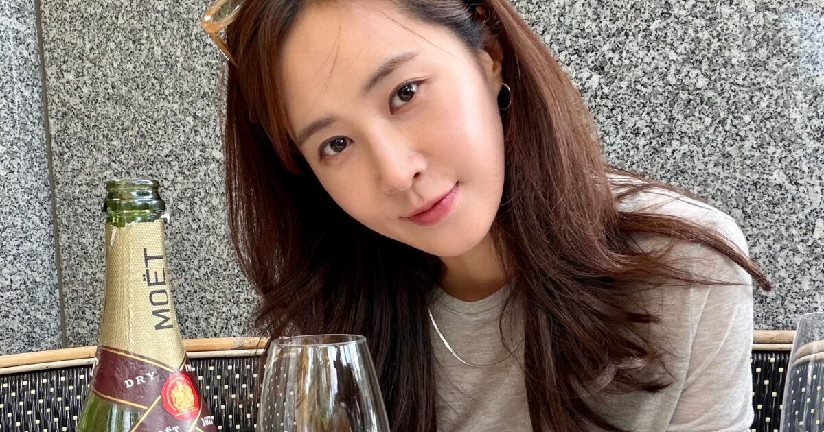 Girls' Generation's Yuri Will Leave SM Entertainment