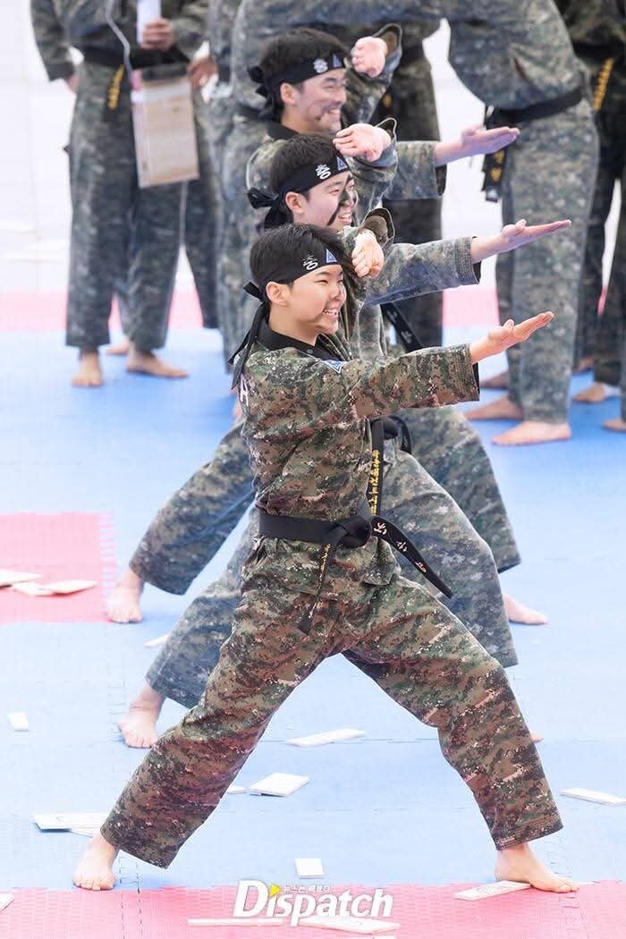 SEVENTEEN’s Hoshi Gets Emotional at Military Event, Fans React