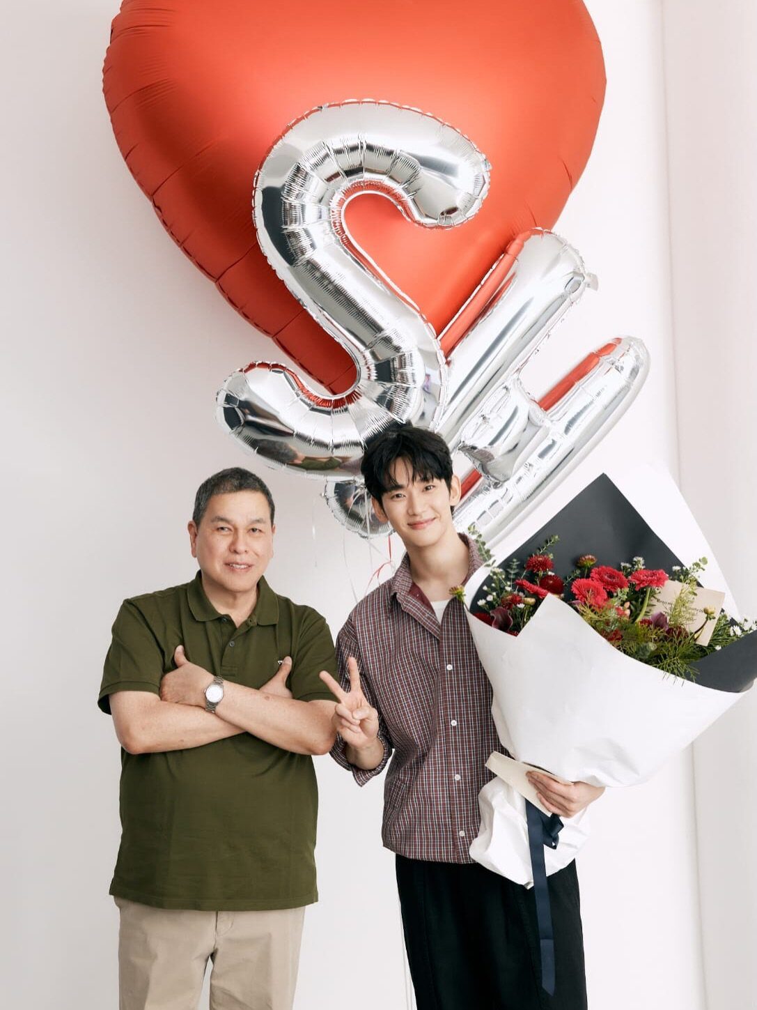 Kim Soo Hyun’s Triumphant Comeback: Selling Out Products!