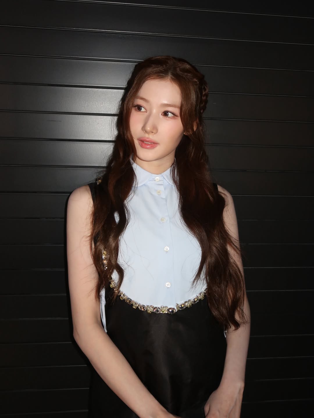 TWICE Sana Reveals Stray Kids Bang Chan is a Hopeless Romantic