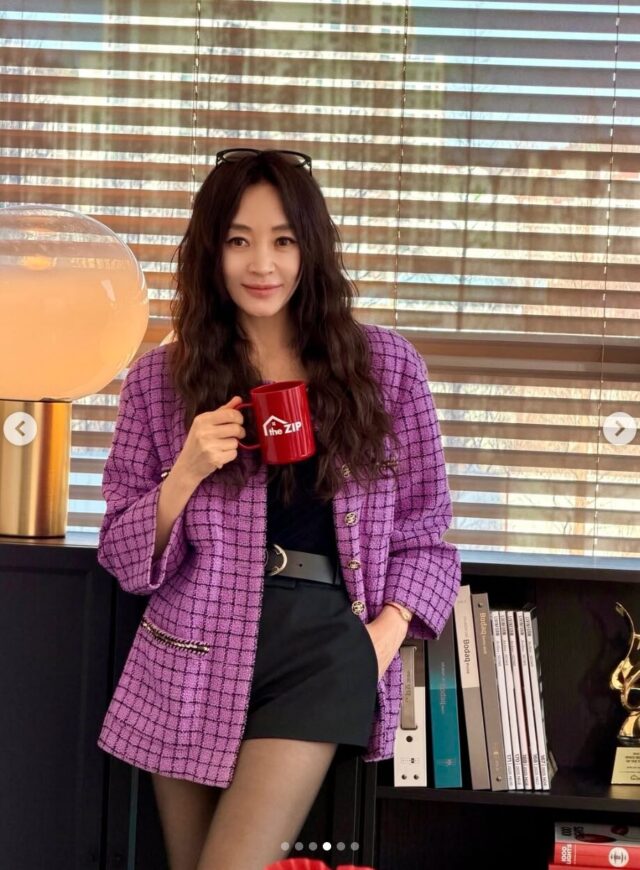 56-Year-Old Actress Leaves Netizens Stunned With Unaging Visuals