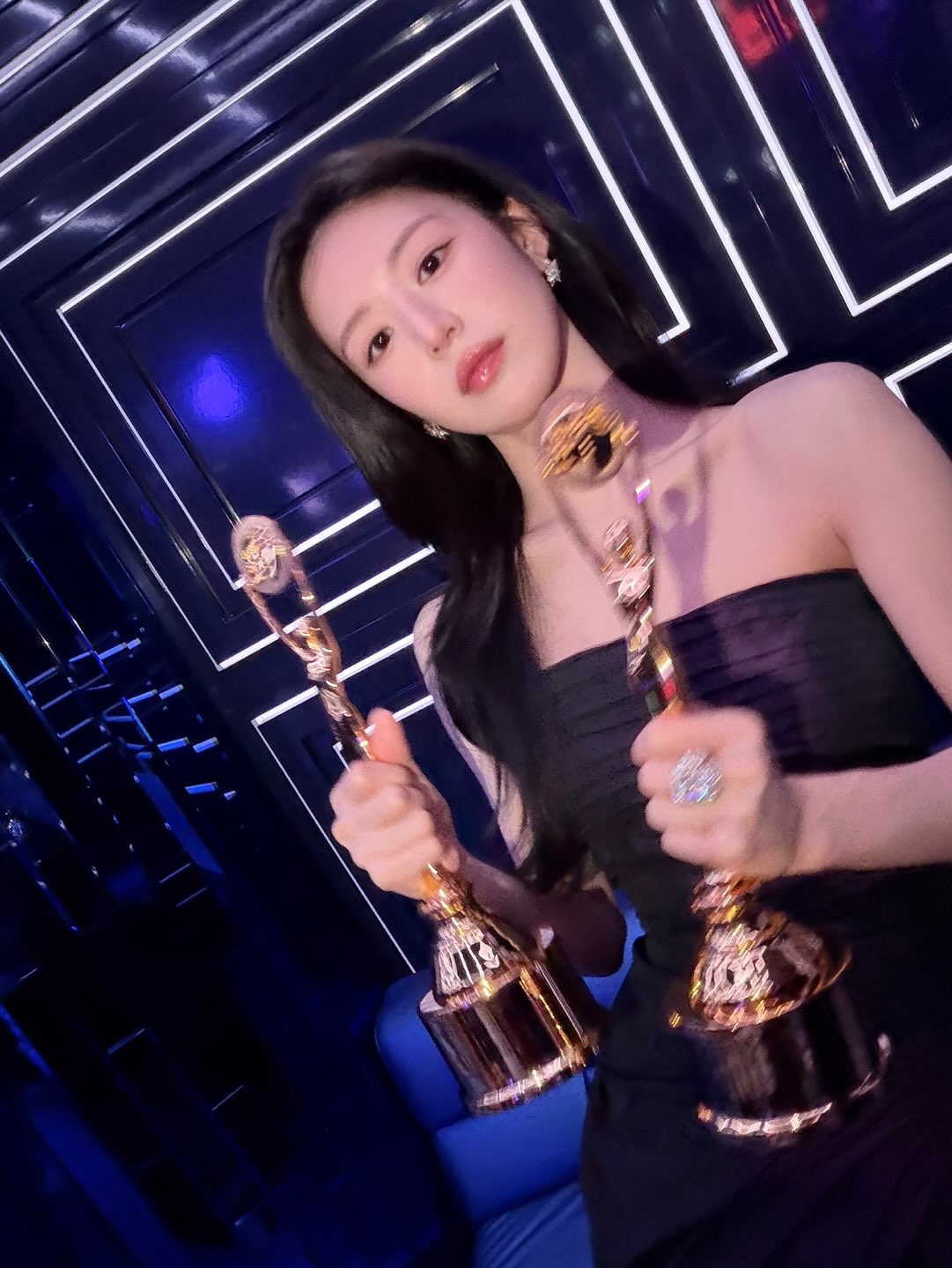 Top Actress Unexpectedly Draws Attention For Her Impressive Back Muscles插图2 Go Youn Jung 1