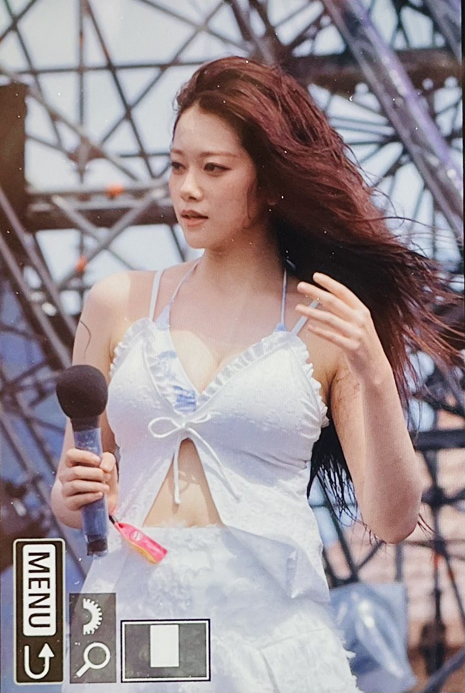 4th Gen Idol’s “Chest-Revealing” “WATERBOMB” Outfit Sparks Backlash插图5 HPL_z-6boAAt8E2