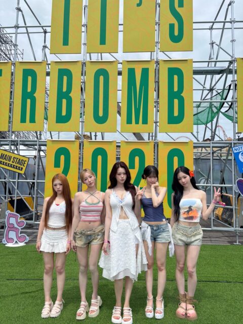 Gallery - 4th Gen Idol's "Chest-Revealing" "WATERBOMB" Outfit Sparks Backlash - Koreaboo - image 5