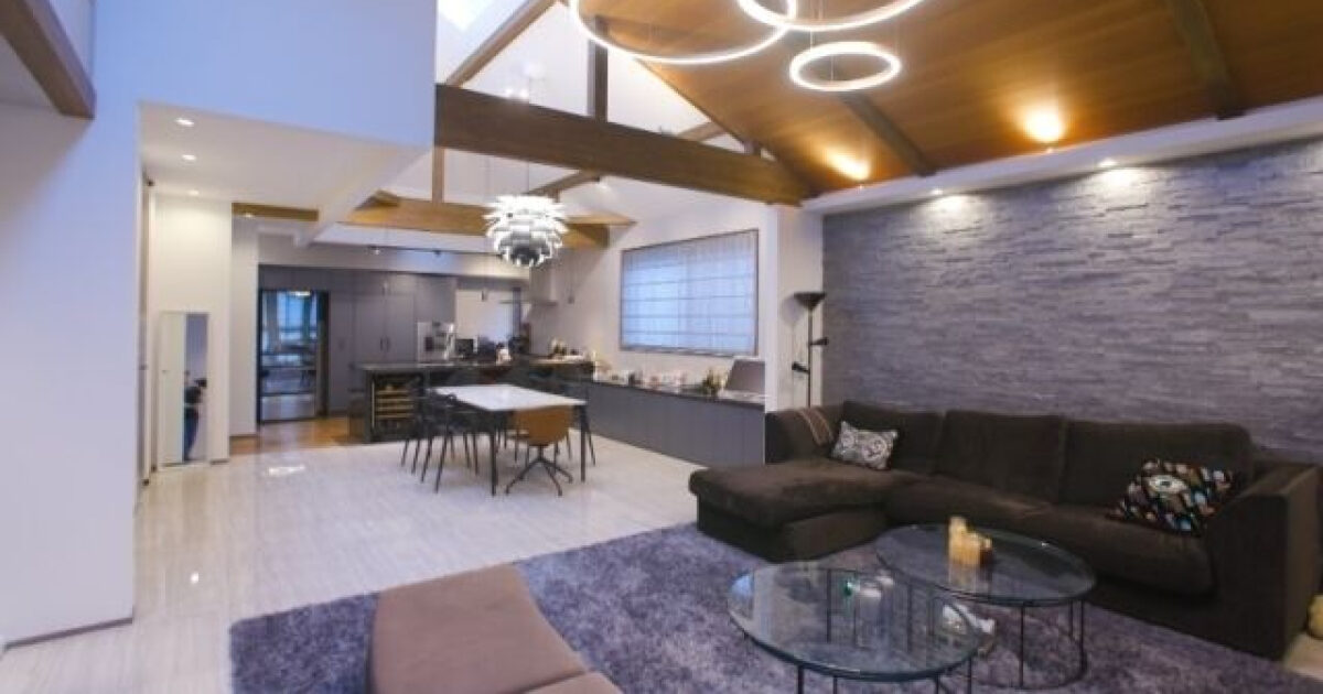 K-Pop Superstar Reveals Jaw-Dropping Luxurious Home With Elevator Inside