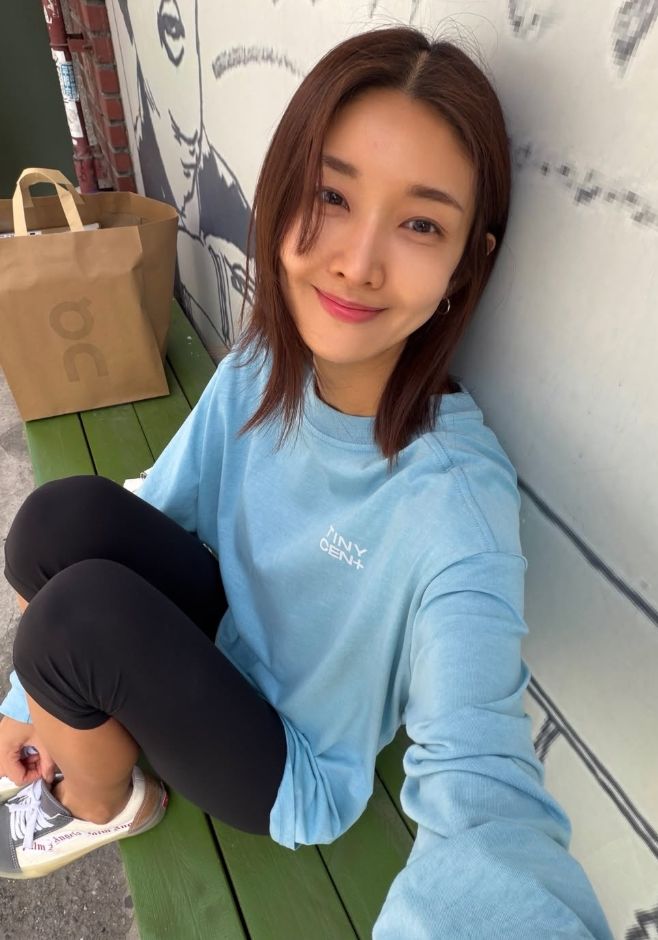 "Troublemaker" Actress Announces She Is Leaving Korea Following Back-To-Back Controversies