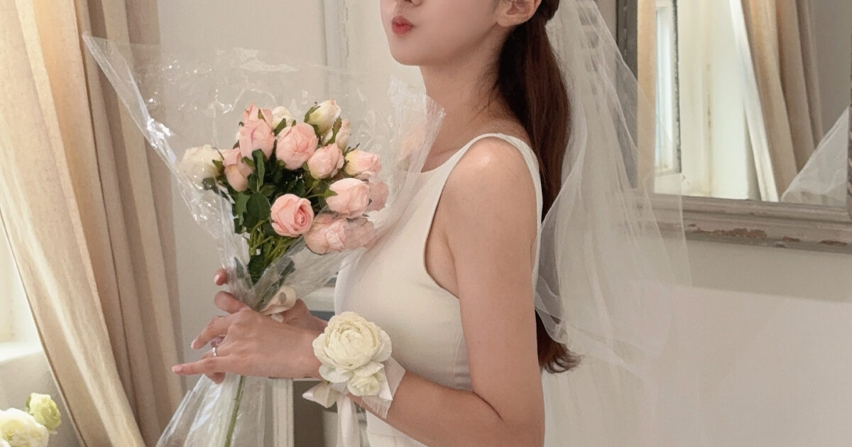 Girl Group Idol Surprises With Bridal Shower Photos Featuring Fellow Members