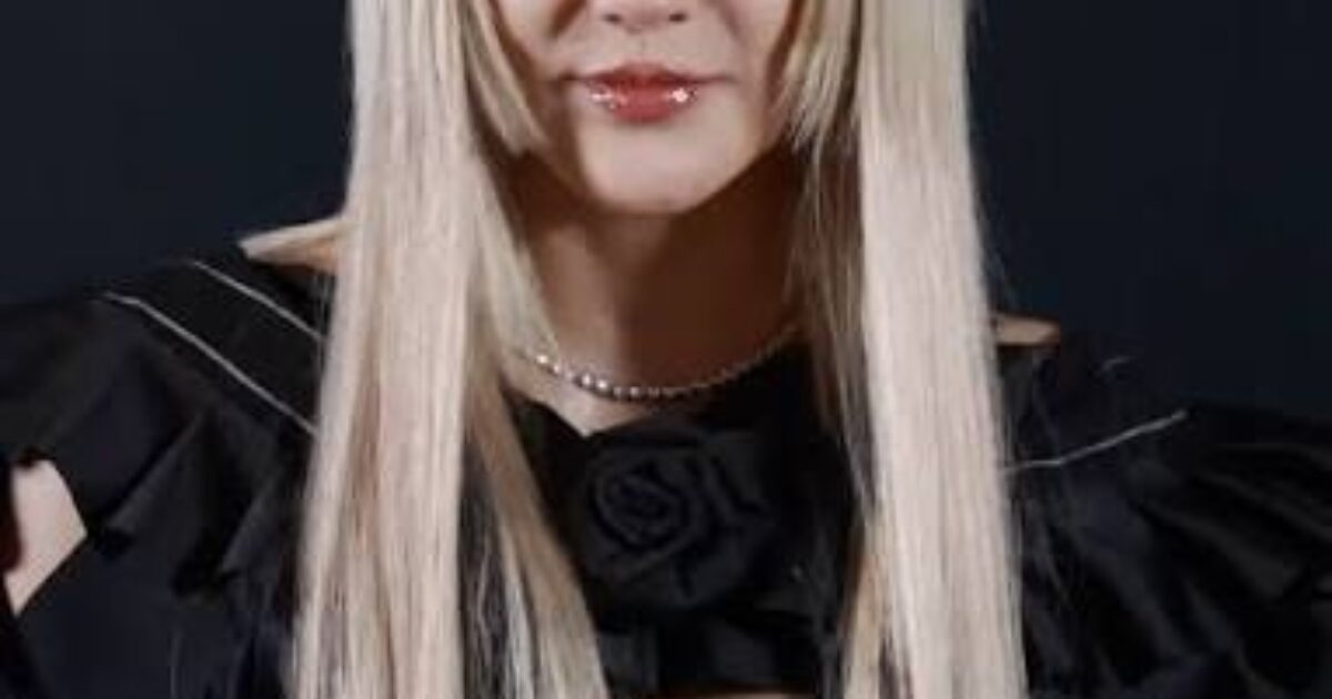 Top Girl Group Member Was Once Banned From Music Shows For Dyeing Her Hair Blond