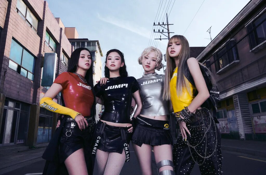 BLACKPINK’s Jennie Announces A Hiatus + Thoughts On Her Future插图2 blackpink-pr-cr-yg-entertainment-2025-billboard-1548