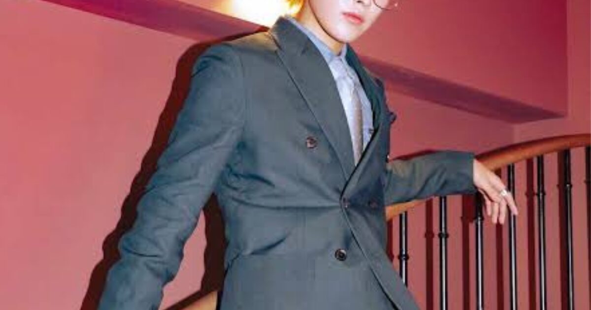 Top Male Idol Once Lost 40 Self-Produced Songs Because Someone Stole His Laptop