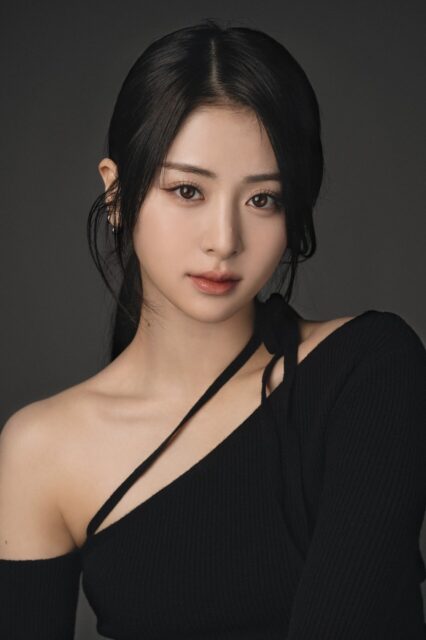 huh-yunjin-blessing-in-disguise-image3