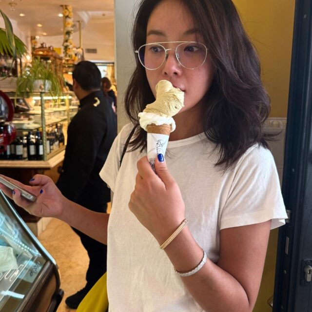 Actress Sparks Controversy With Overly Tanned Appearance