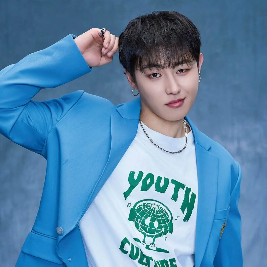 U-Kwon Apologizes For “Naked Mole Rat” Fansign Comment