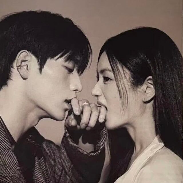K-Drama Co-Stars' Initimate Couple Photos Spark Shock