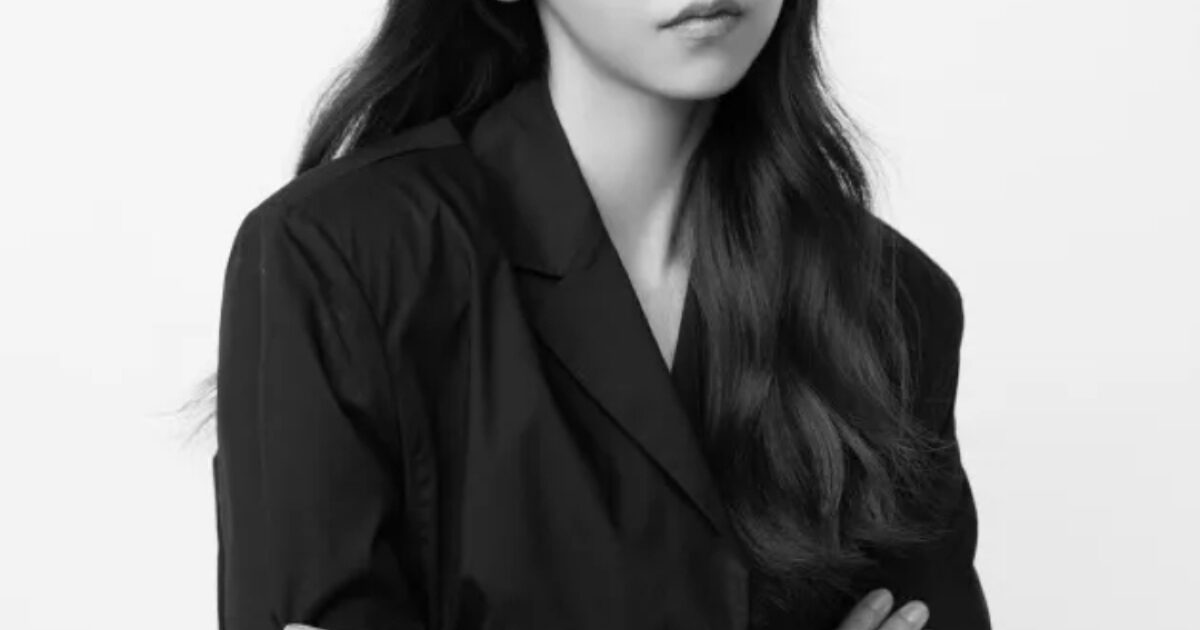 Female Idol Faces Massive Backlash For Being Friendly With One Of The “Burning Sun” Men