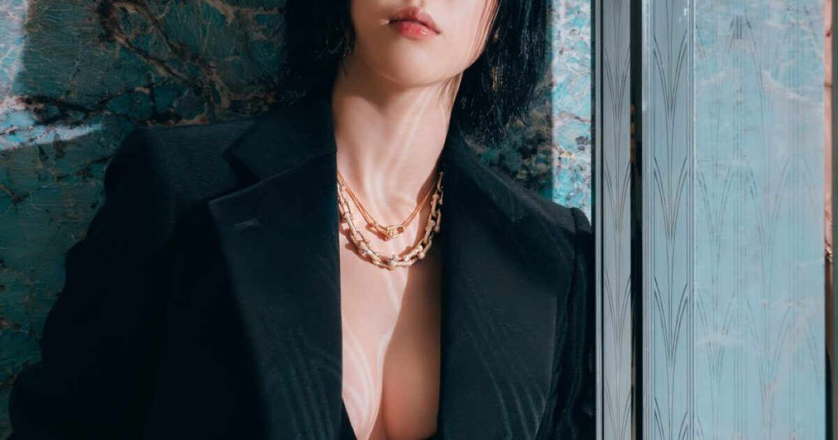 “Bathing With Dad Until 20” – Actress’ Questionable Revelation Gets Reexamined