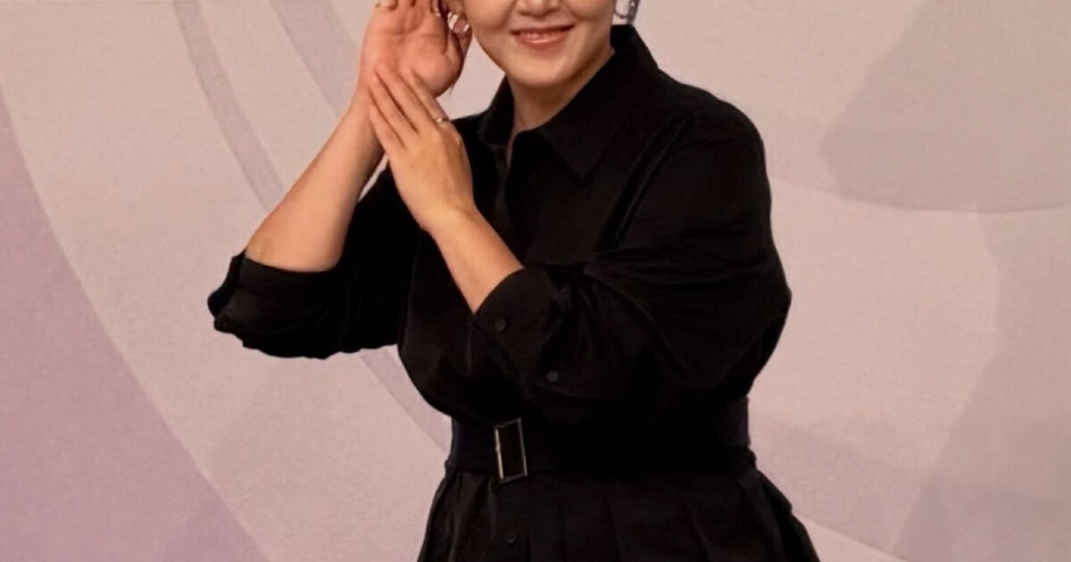 Beloved Actress Opens Up About Her Secret Marriage